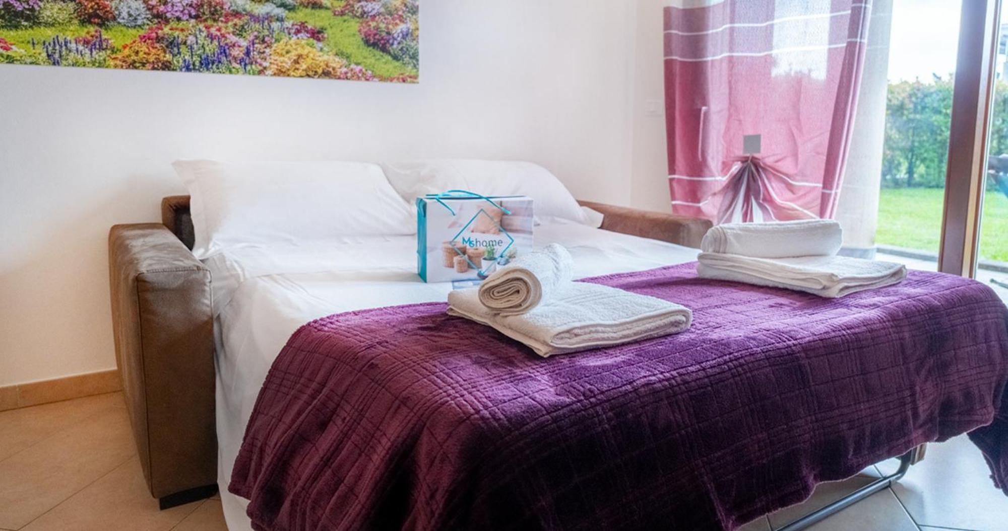 Oleandro Apartment - Featuring A Private Garden And Access To 5 Pools 데센자노델가르다 외부 사진
