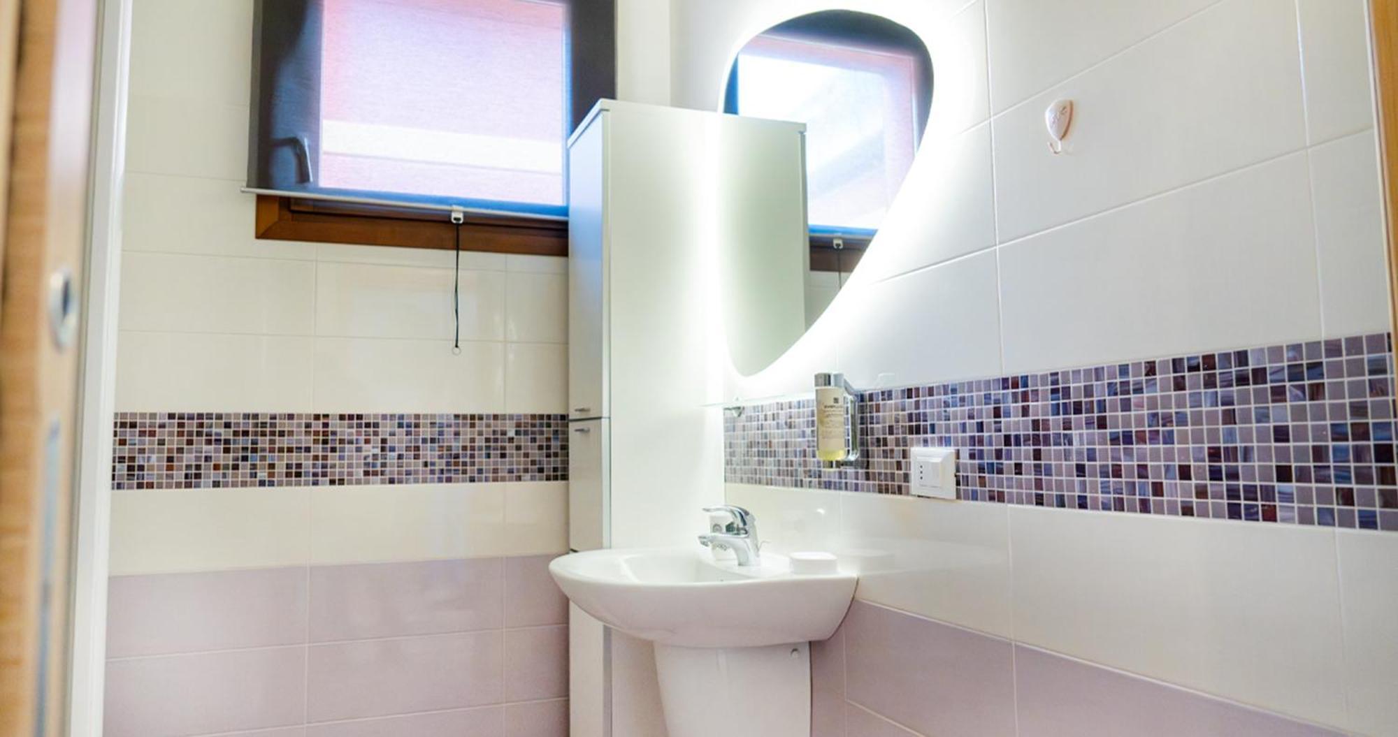 Oleandro Apartment - Featuring A Private Garden And Access To 5 Pools 데센자노델가르다 외부 사진