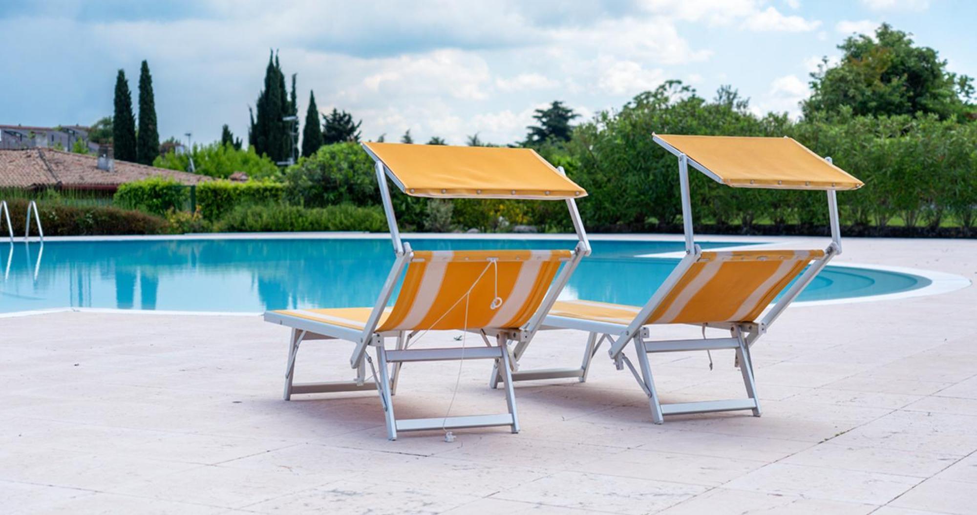 Oleandro Apartment - Featuring A Private Garden And Access To 5 Pools 데센자노델가르다 외부 사진